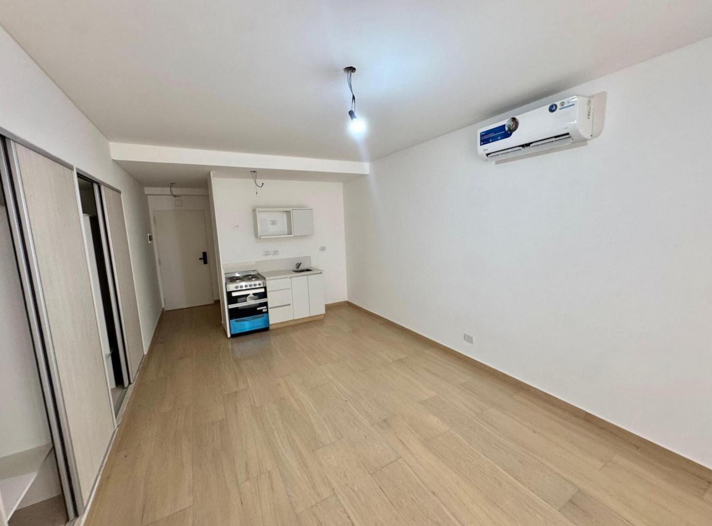 Foto de Departamento monoambiente con jardín en venta en Belgrano, imagen 4