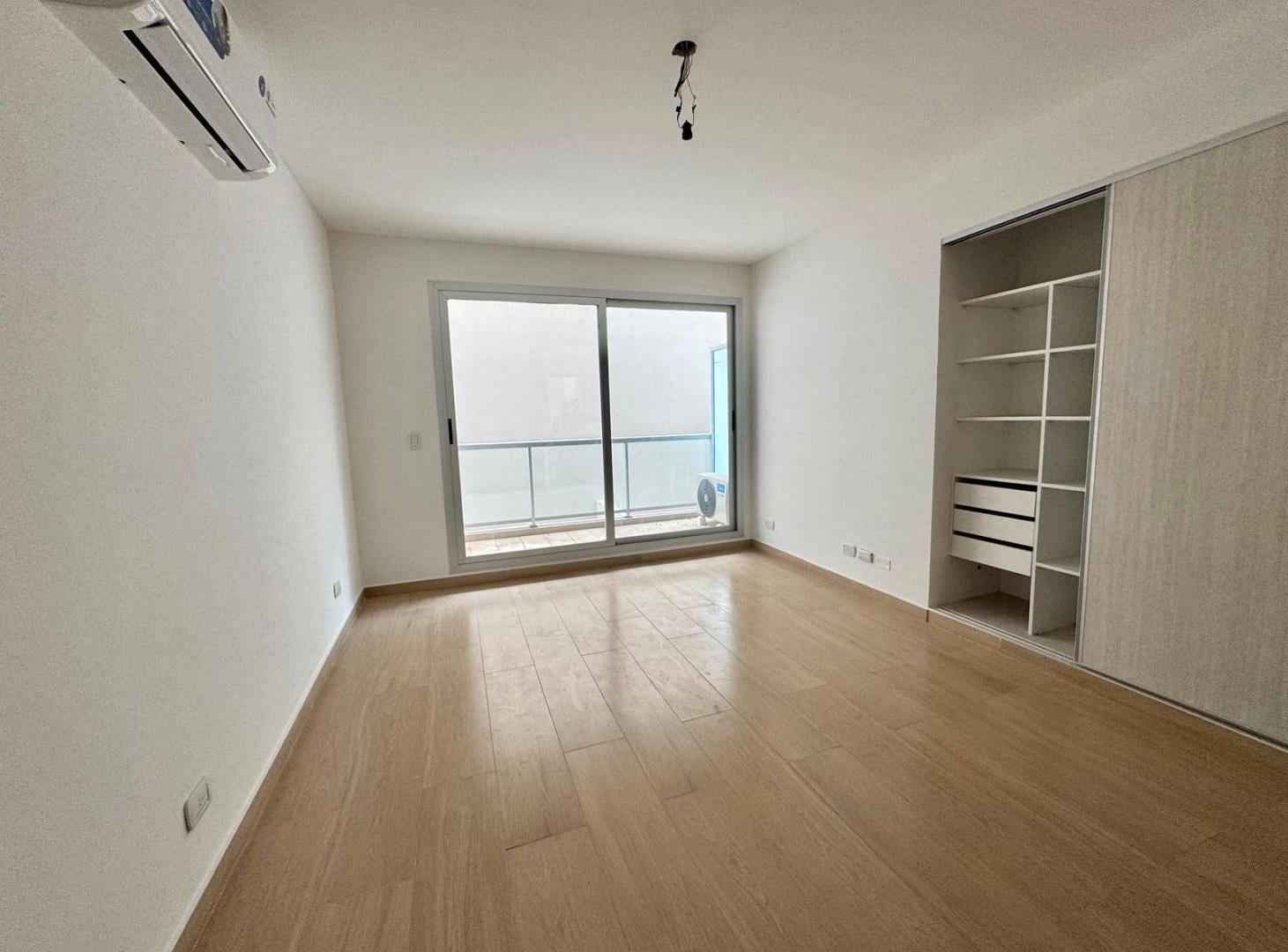 Foto de Venta | Monoambiente con patio y balcón | Apto profesional | Belgrano, imagen 2