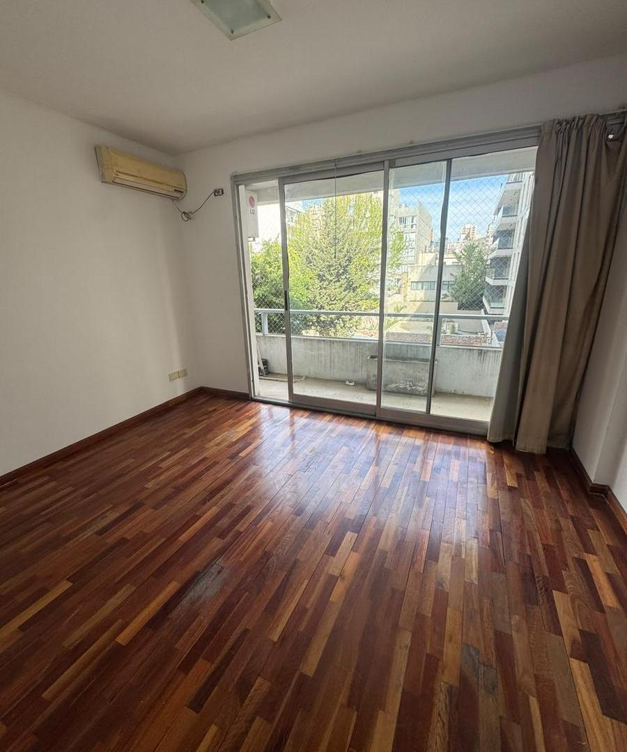 Foto de Alquiler 3 ambientes con suite, balcón corrido, cochera y amenities, imagen 3