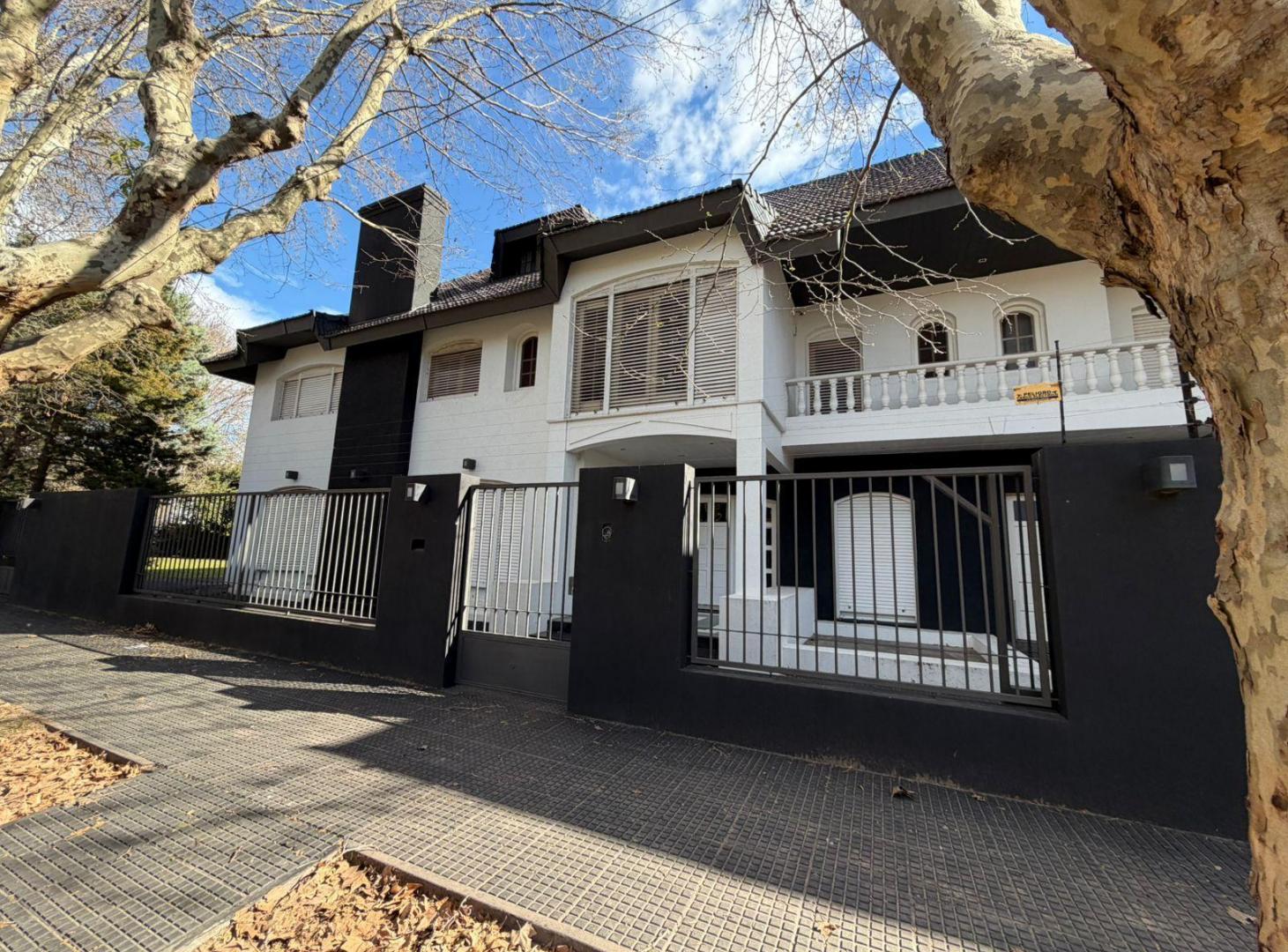 Foto de Casa 7 ambientes en venta con cocheras en Martinez, imagen 5