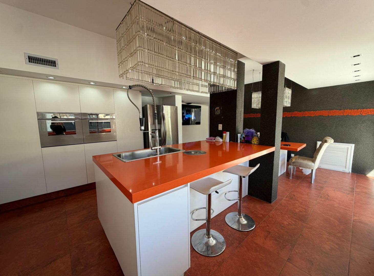 Foto de Casa 7 ambientes en venta con cocheras en Martinez, imagen 4