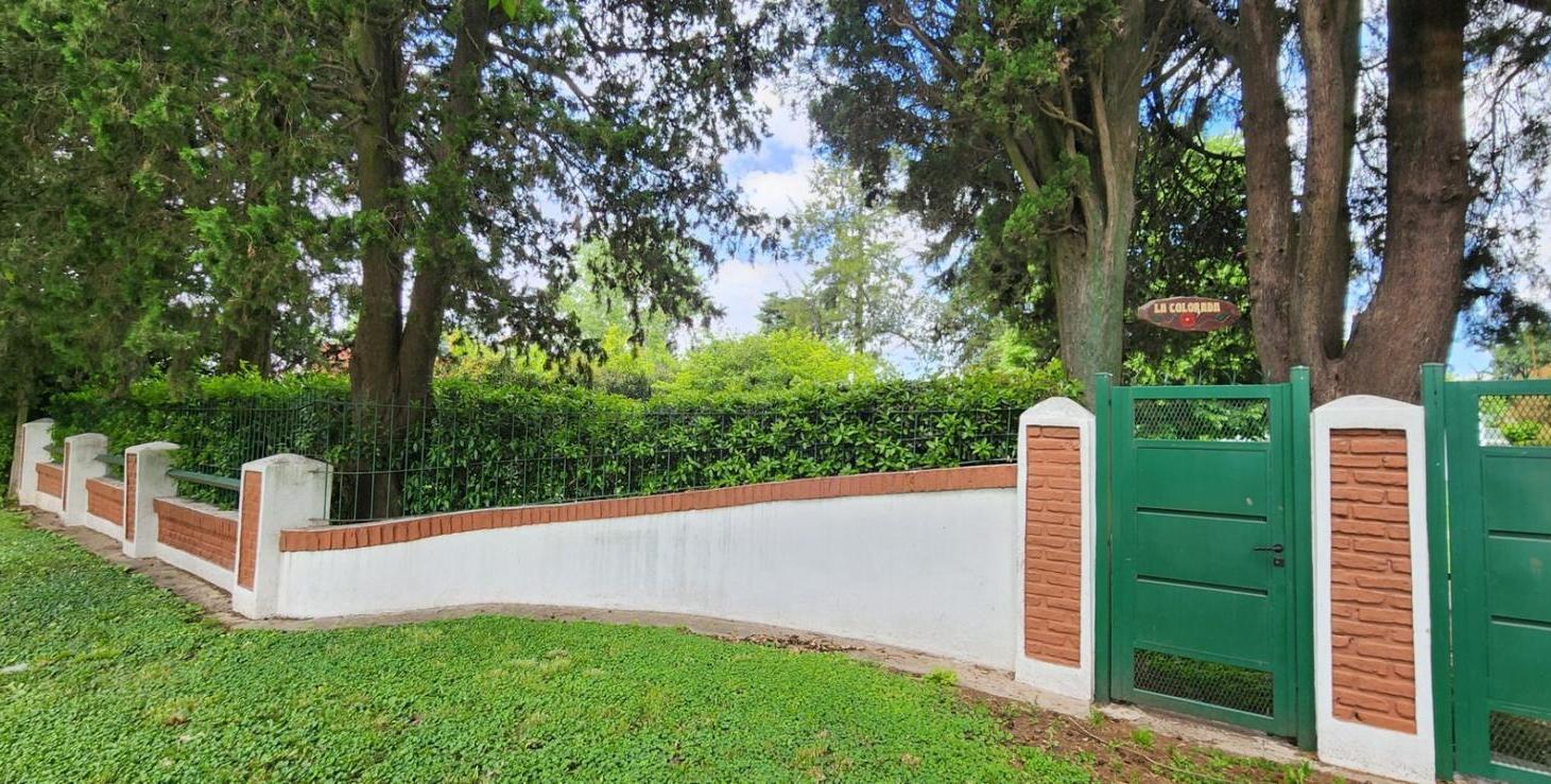 Foto de Casa quinta de 2.576 m² con salida a dos calles, piscina y amplio parque, imagen 1