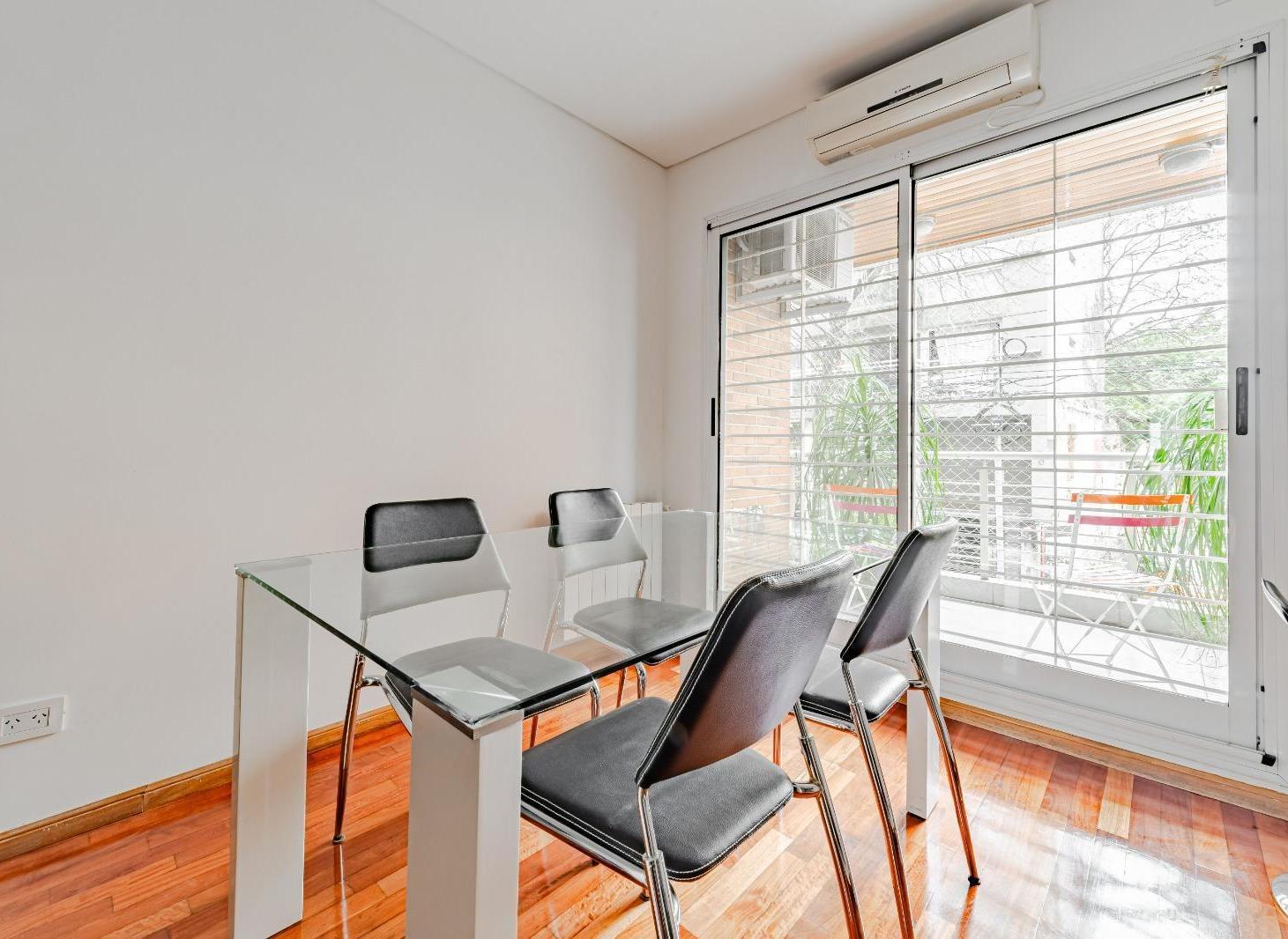 Foto de Venta | 2 ambientes con doble balcón, cochera y muebles incluidos, imagen 3