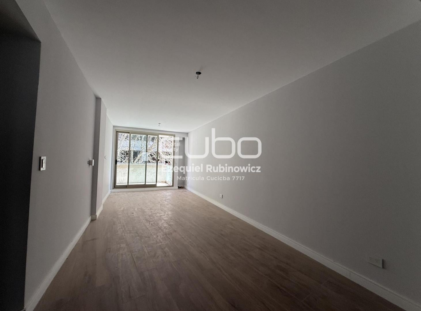 Foto de Venta Departamento 4 Ambientes con Dependencia o Escritorio y Balcón, imagen 2