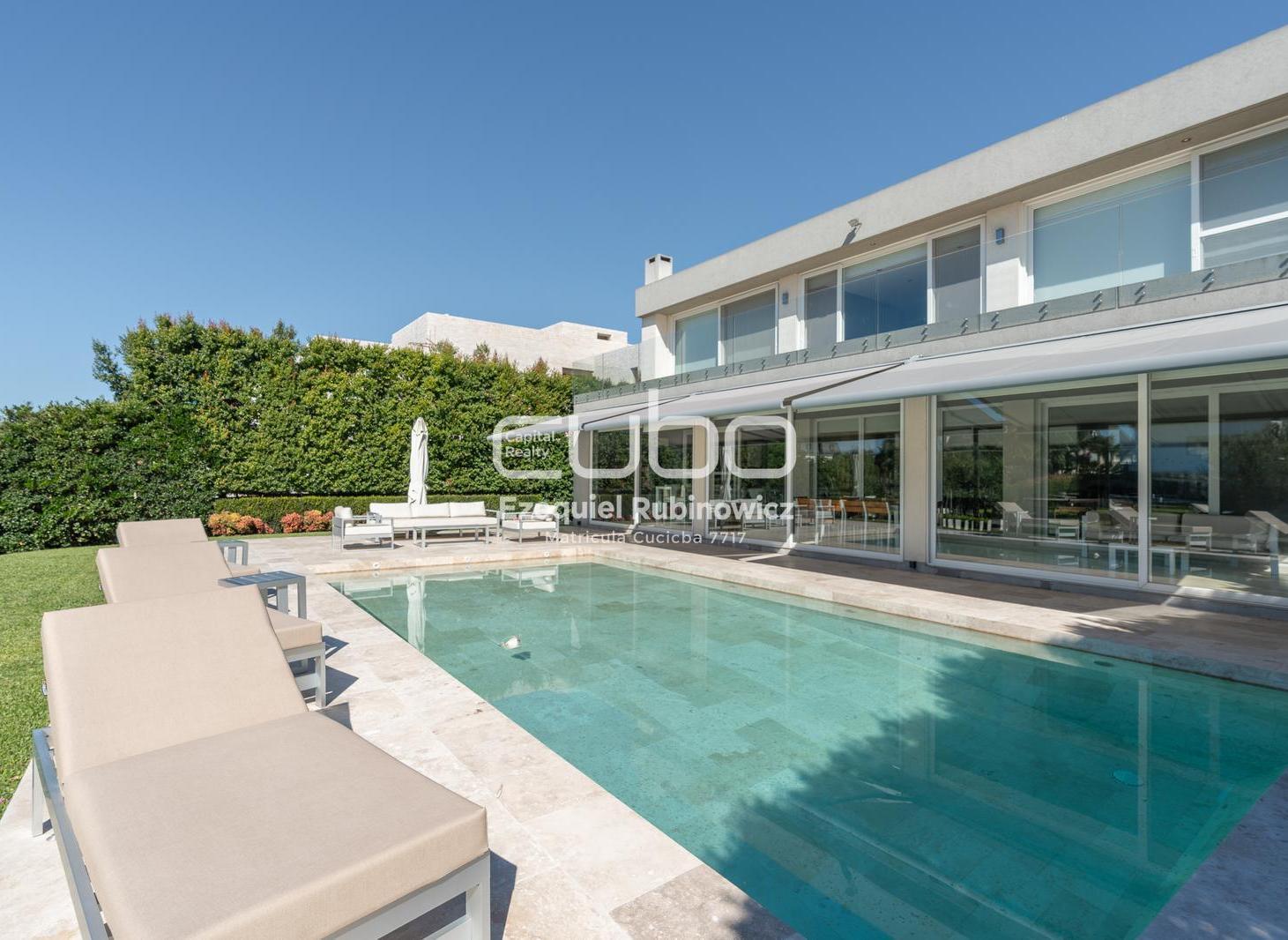 Foto de Venta | Casa de categoría en El Yacht Nordelta | Lote 800 m² | 3, imagen 1