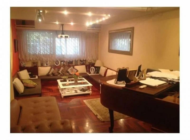 VENTA CASA UNICO LOTE 8X35, JARDIN/PILETA SAAVEDRA 4