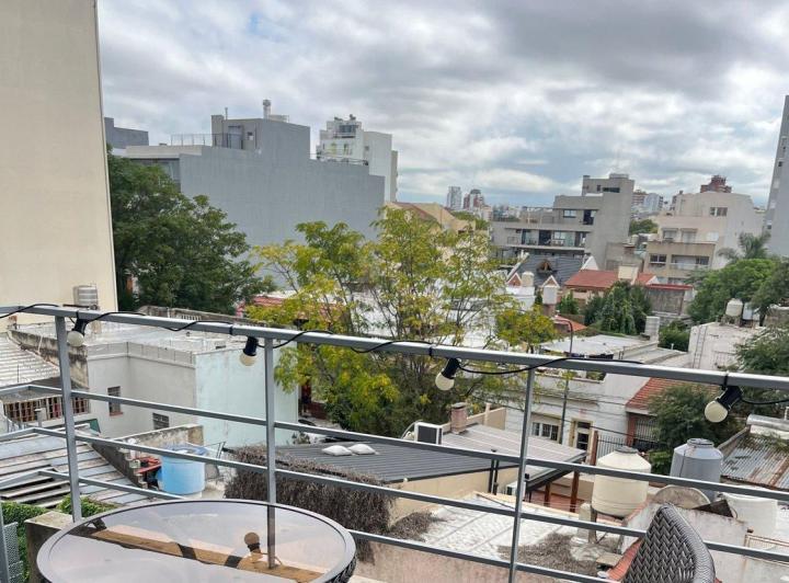 VENTA MONOAMBIENTE AMOBLADO C/BALCON PARQUE CHAS 4