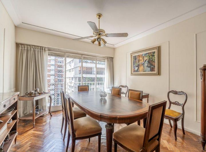 VENTA DEPARTAMENTO 4 AMBIENTES CON DEPENDENCIA 4