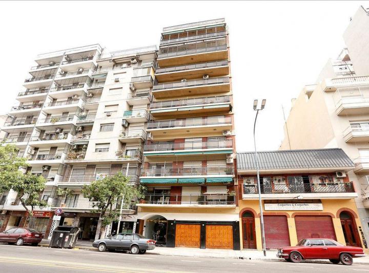 ALQUILER 3 AMBIENTES + BALCON - CABALLITO 1