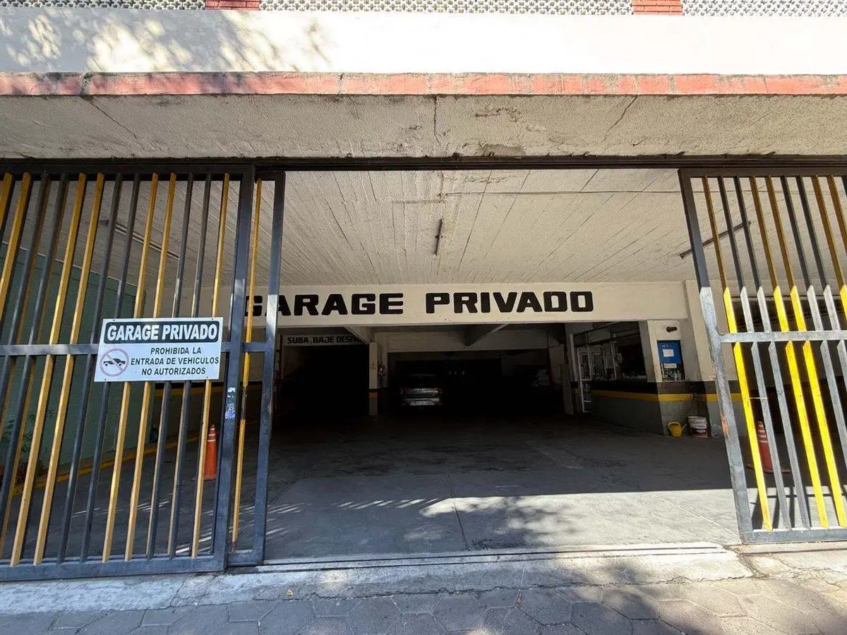 VENTA COCHERA FIJA Y CUBIERTA EN VILLA CRESPO 4