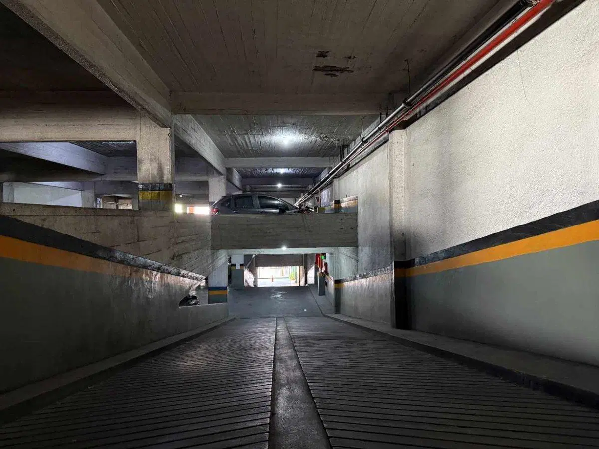VENTA COCHERA FIJA Y CUBIERTA EN VILLA CRESPO 5