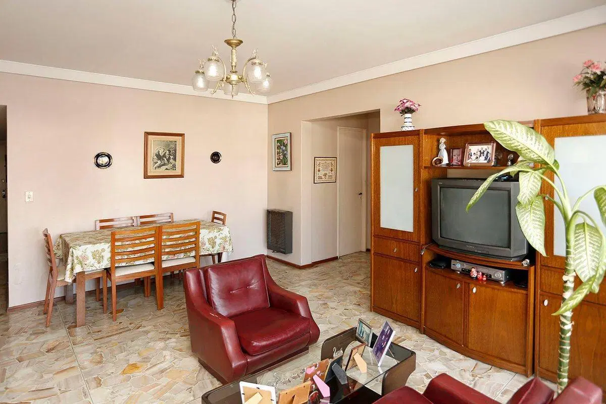 DEPARTAMENTO 3 AMBIENTES BALCON COCHERA MONSERRAT 3