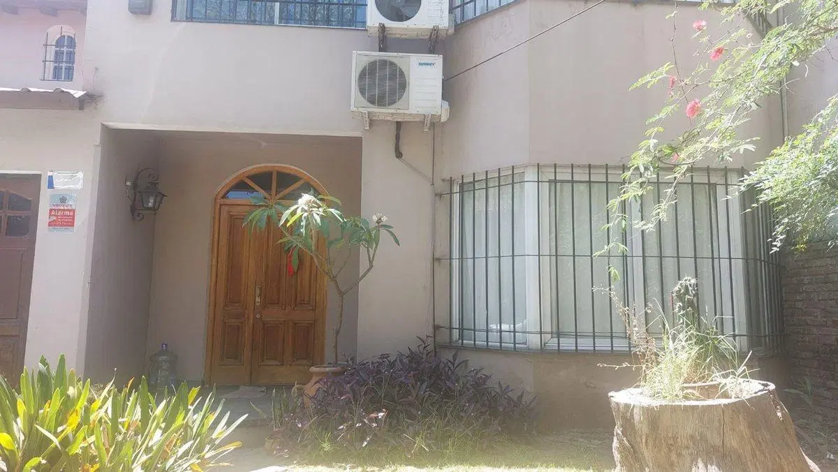 VENTA PROP 4 AMB + QUINCHO LOTE/PROP MORENO CENTRO 2