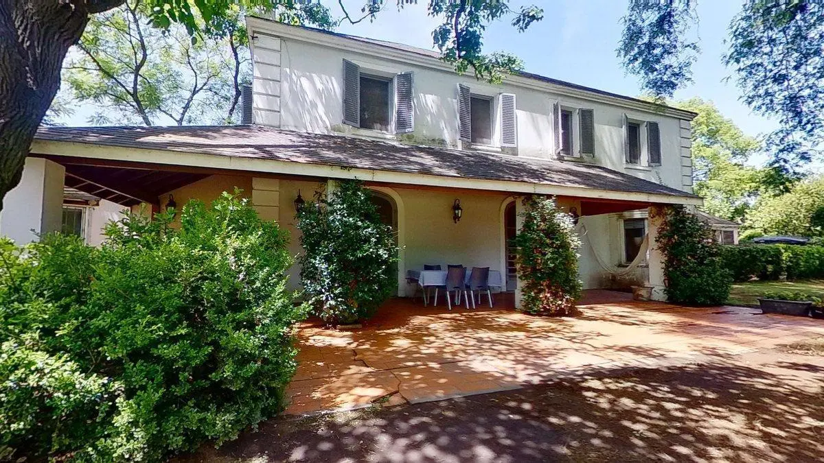 VENTA CASA C/PILETA EN LOTE 5600M2 TORTUGUITAS 5