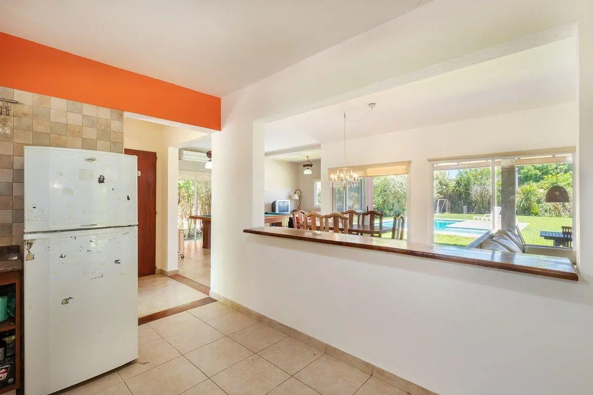VENTA CASA HARAS SANTA MARIA, BARRIO LAS LOMAS. 4