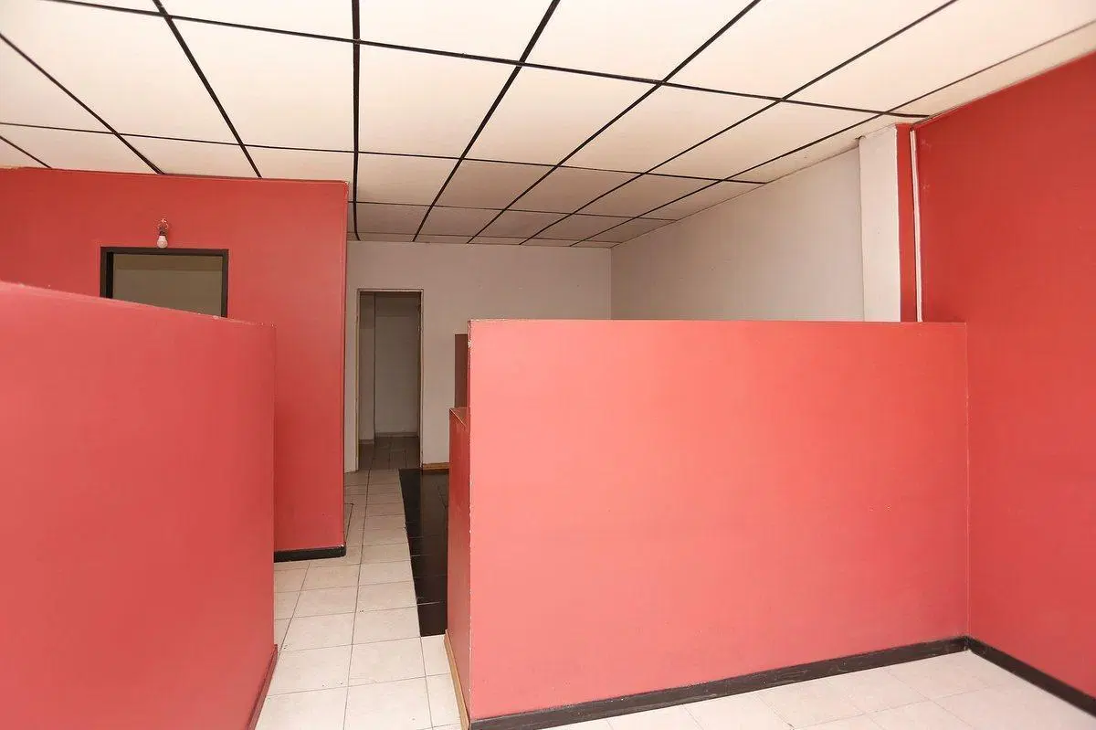 ALQUILER OFICINAS/CONSULTORIOS BARRIO NORTE 4