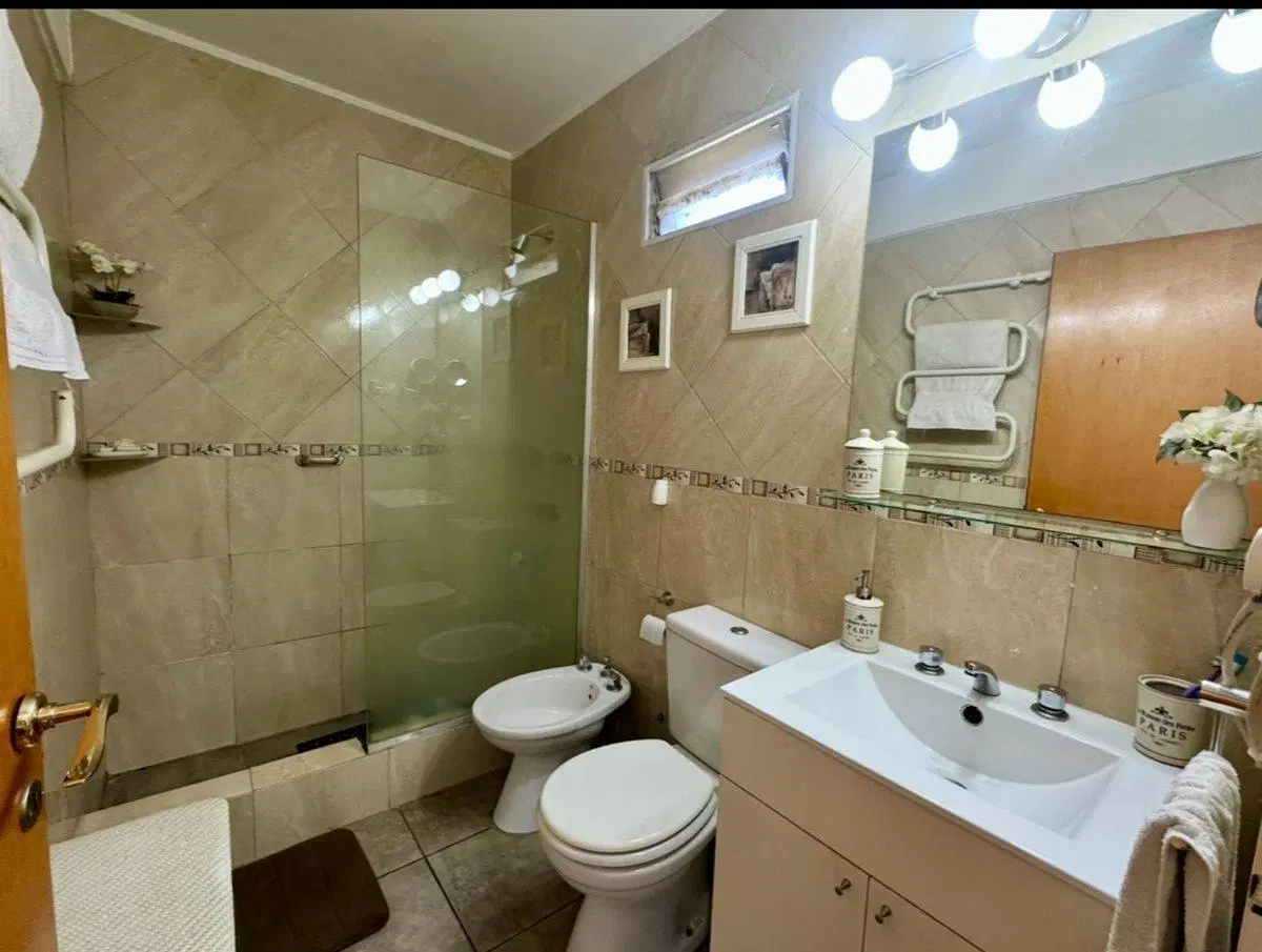 VENTA TRIPLEX 4 AMBIENTES APTO CREDITO- OLIVOS 5