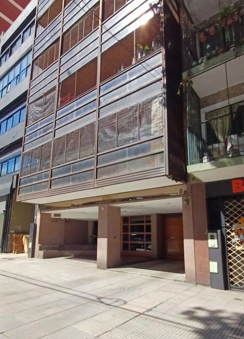 VENTA 2 AMB PATIO LAVADERO 5