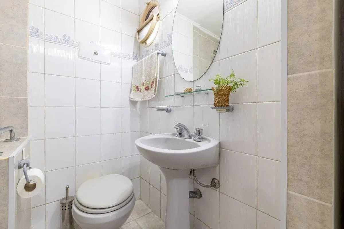 VENTA PH 4 amb. COCHERA. PATIO.  SAAVEDRA 5