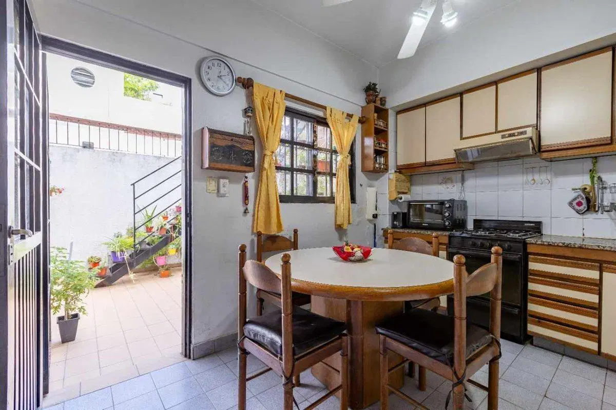 VENTA PH 4 amb. COCHERA. PATIO.  SAAVEDRA 4