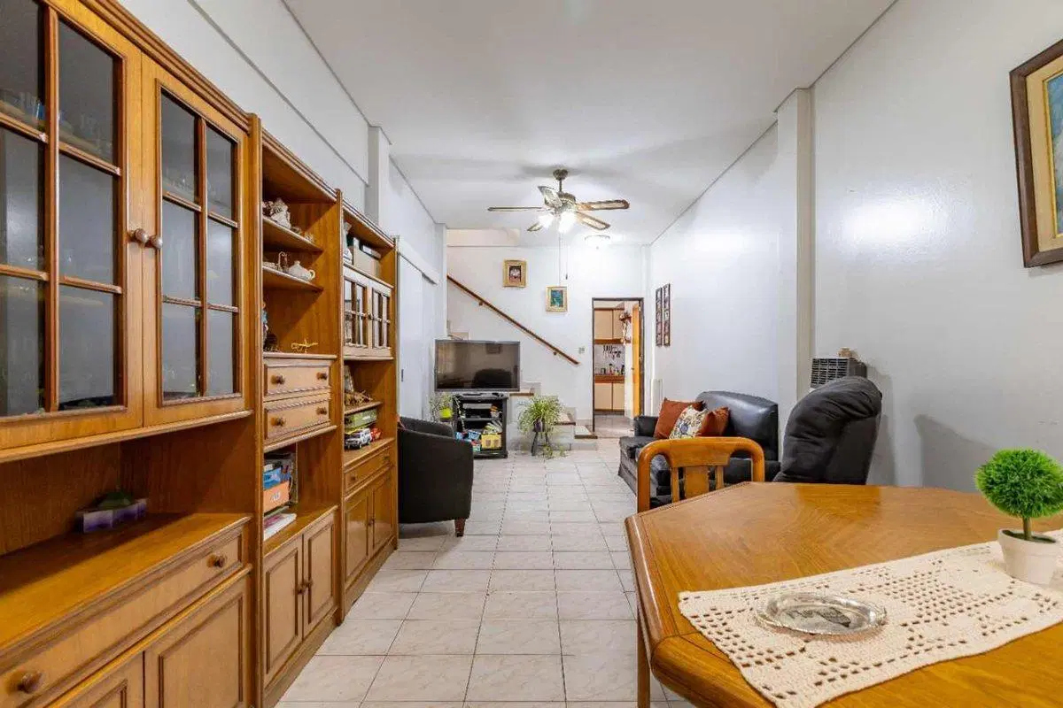 VENTA PH 4 amb. COCHERA. PATIO.  SAAVEDRA 2