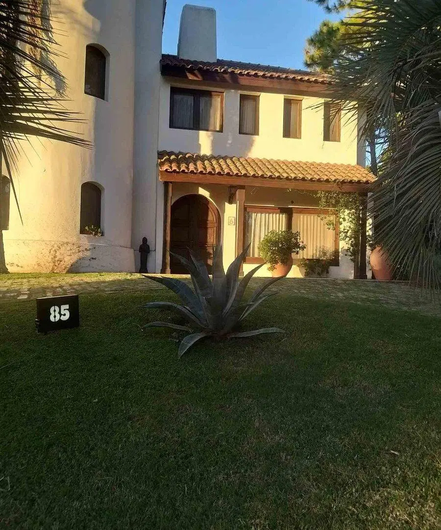 VENTA CASA CLUB DE CAMPO ARMENIA PILAR 2