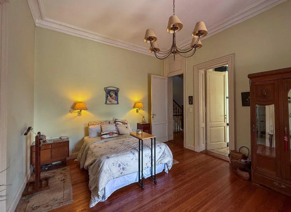 Venta Casa Estilo Inglés XIX Jardín Pileta Tigre 3