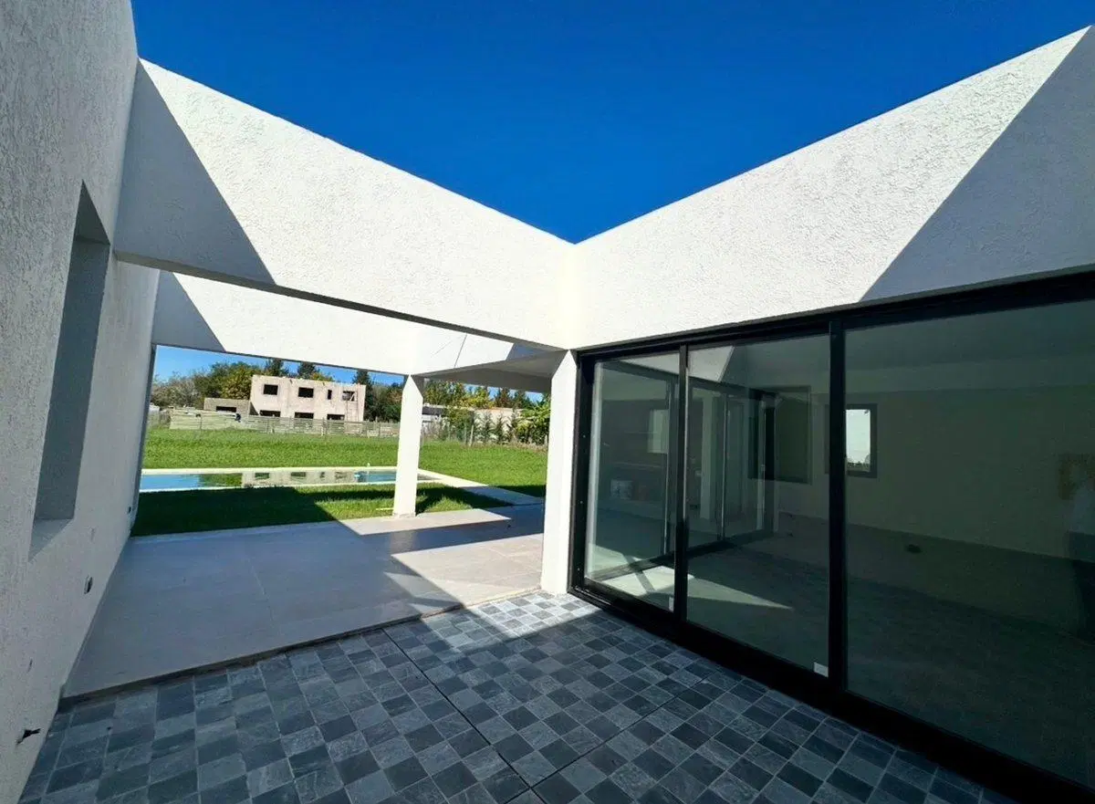 Casa en Venta Area 1 San Sebastián- Pilar, Zelaya 3