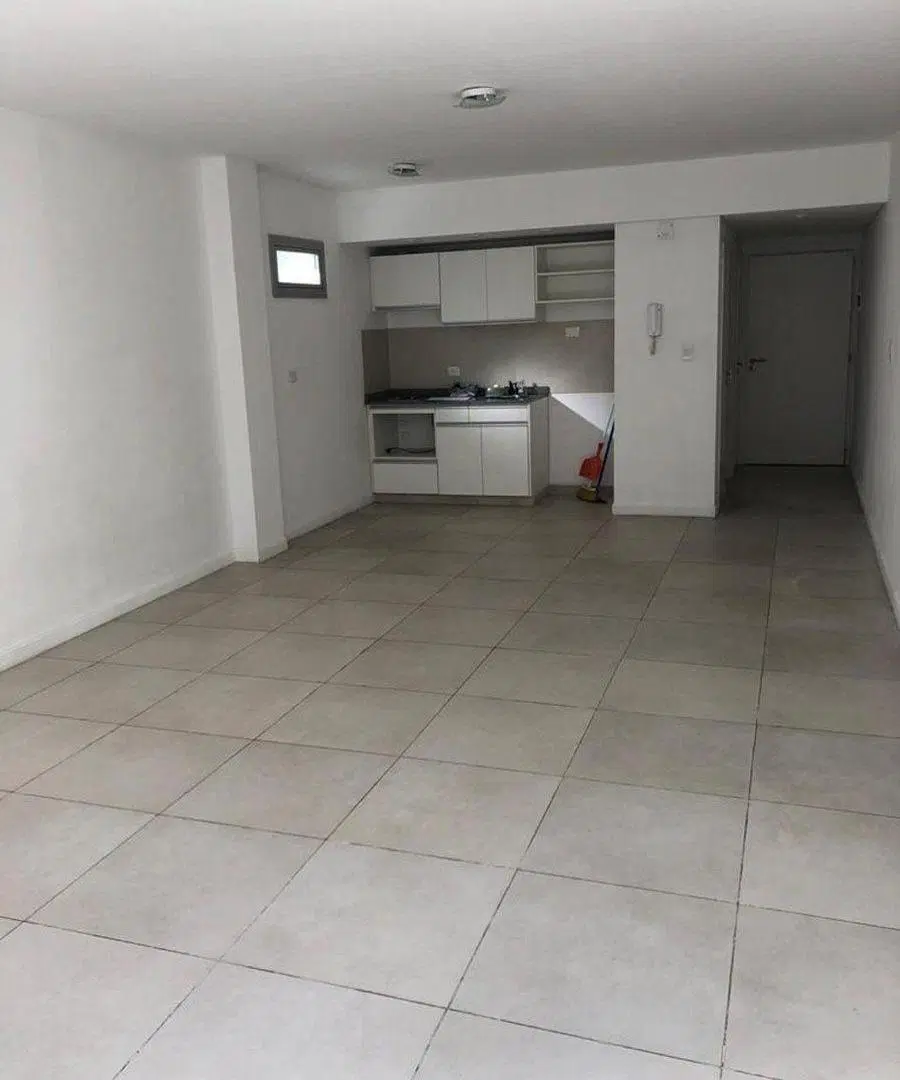 MONOAMBIENTE CONTRAFRENTE CON BALCON RECOLETA 5
