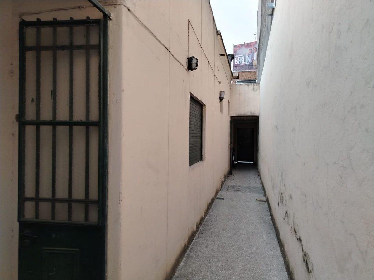VENTA LOTE CASA PARQUE CHACABUCO AVENIDA CARABOBO