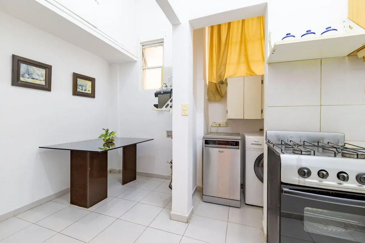 VENTA SEMIPISO 4 AMBIENTES BARRIO NORTE/RECOLETA 3