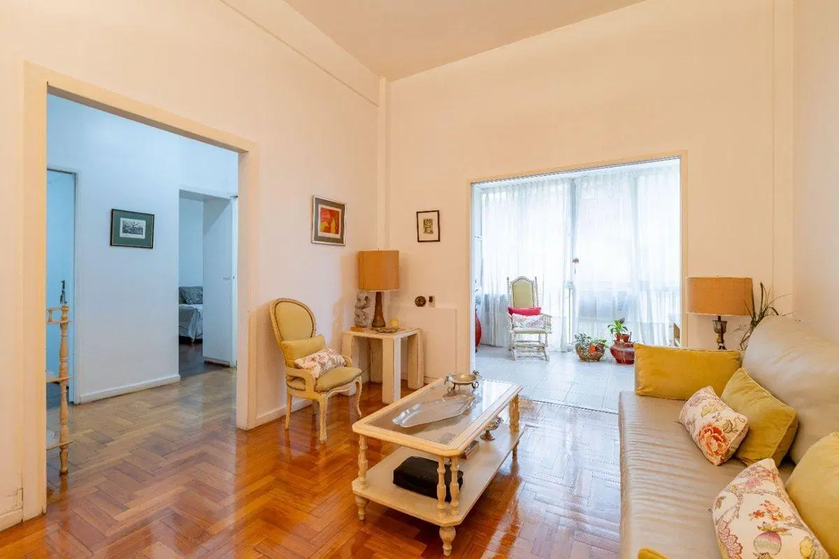 VENTA SEMIPISO 4 AMBIENTES BARRIO NORTE/RECOLETA 5