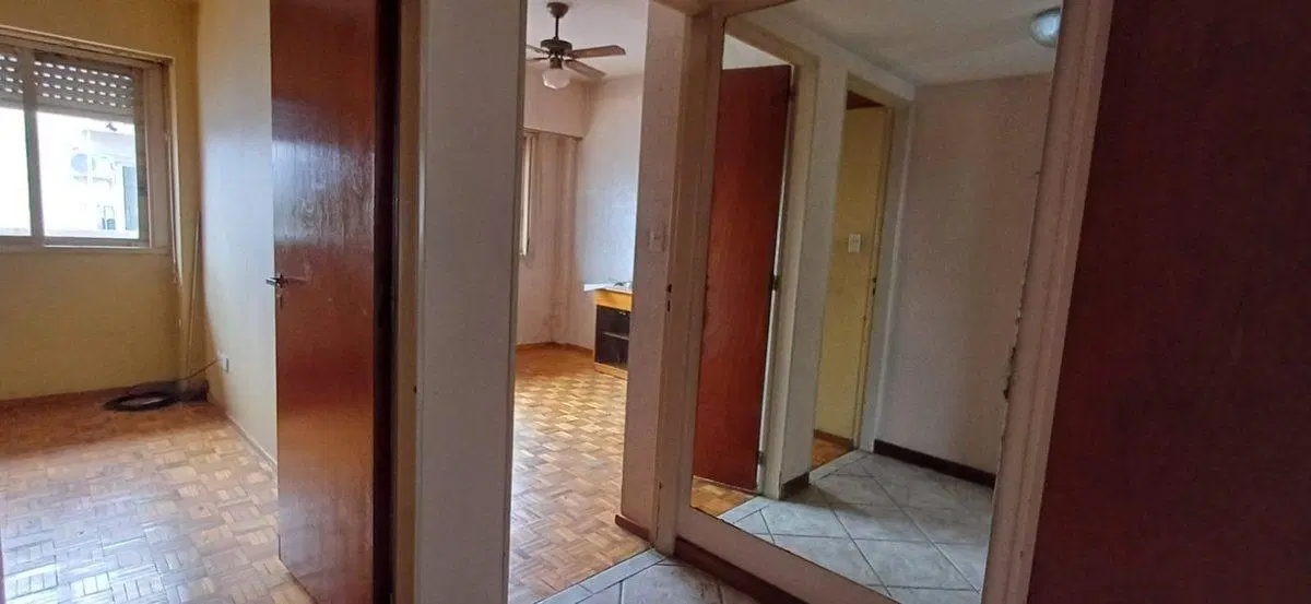 VENTA  DPTO 5 AMB BALCON  LAVAD OPC COCHERA FLORES 5