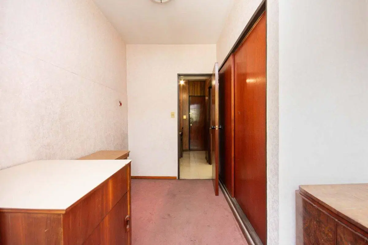 Amplio Depto de 4 Ambientes con Patio y Parrilla 5