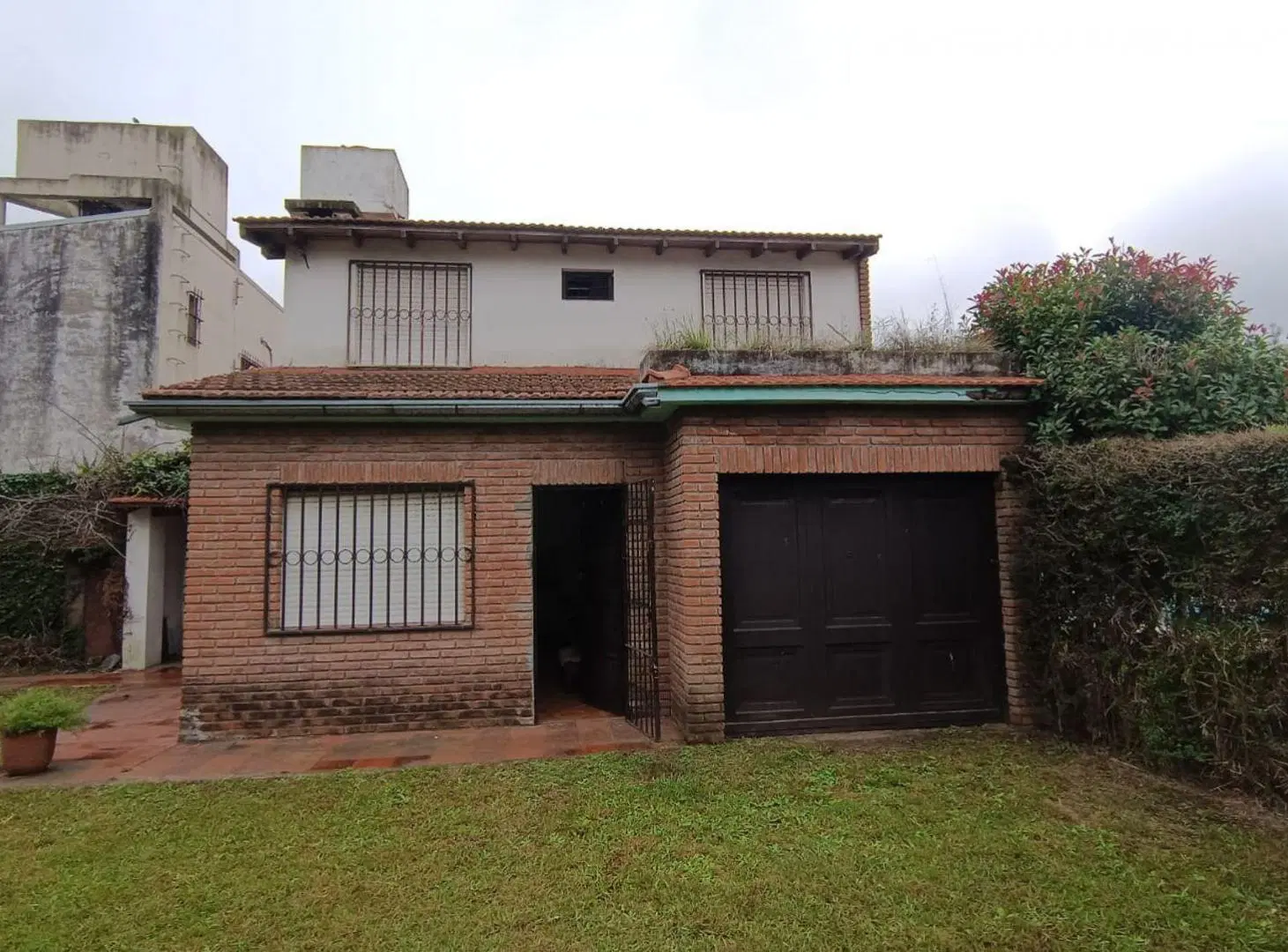 VENTA CASA C/PILETA LAGOMARSINO 4