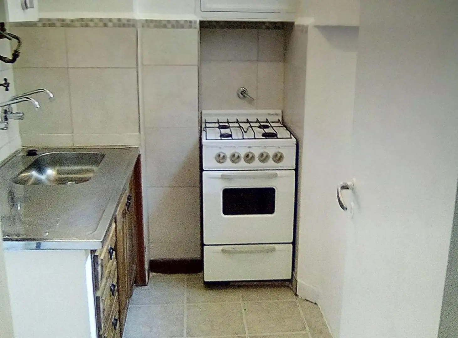 venta luminoso 2 ambientes almagro piso 2 escalera 2