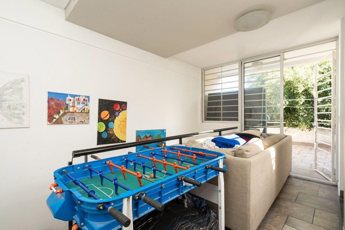 Foto de VENTA PH TRIPLEX/5 AMB C/PATIO/COCH/CHACARITA, imagen 4
