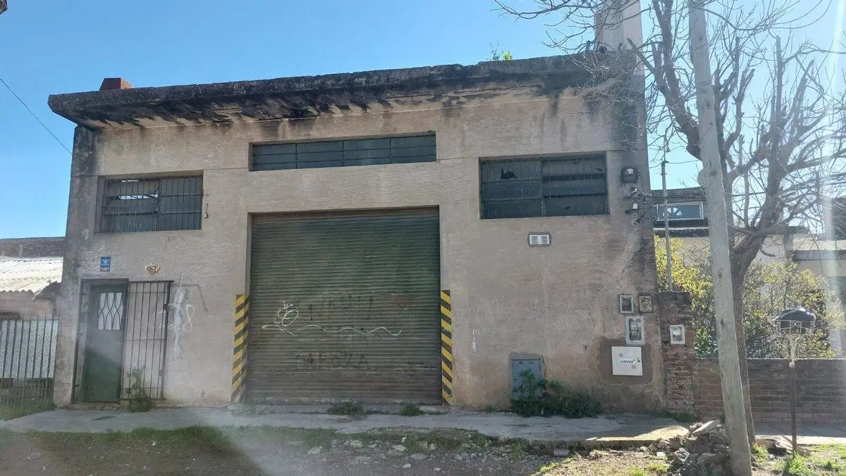 VENTA GALPON + VIVIENDA 3 AMB LAFERRERE 2