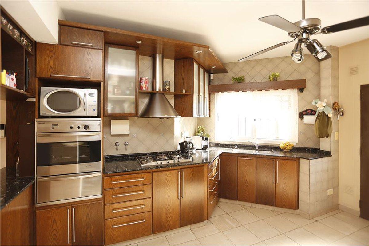 Foto de VENTA CASA 5 AMB LOTE / PROP SAN JUSTO, imagen 5