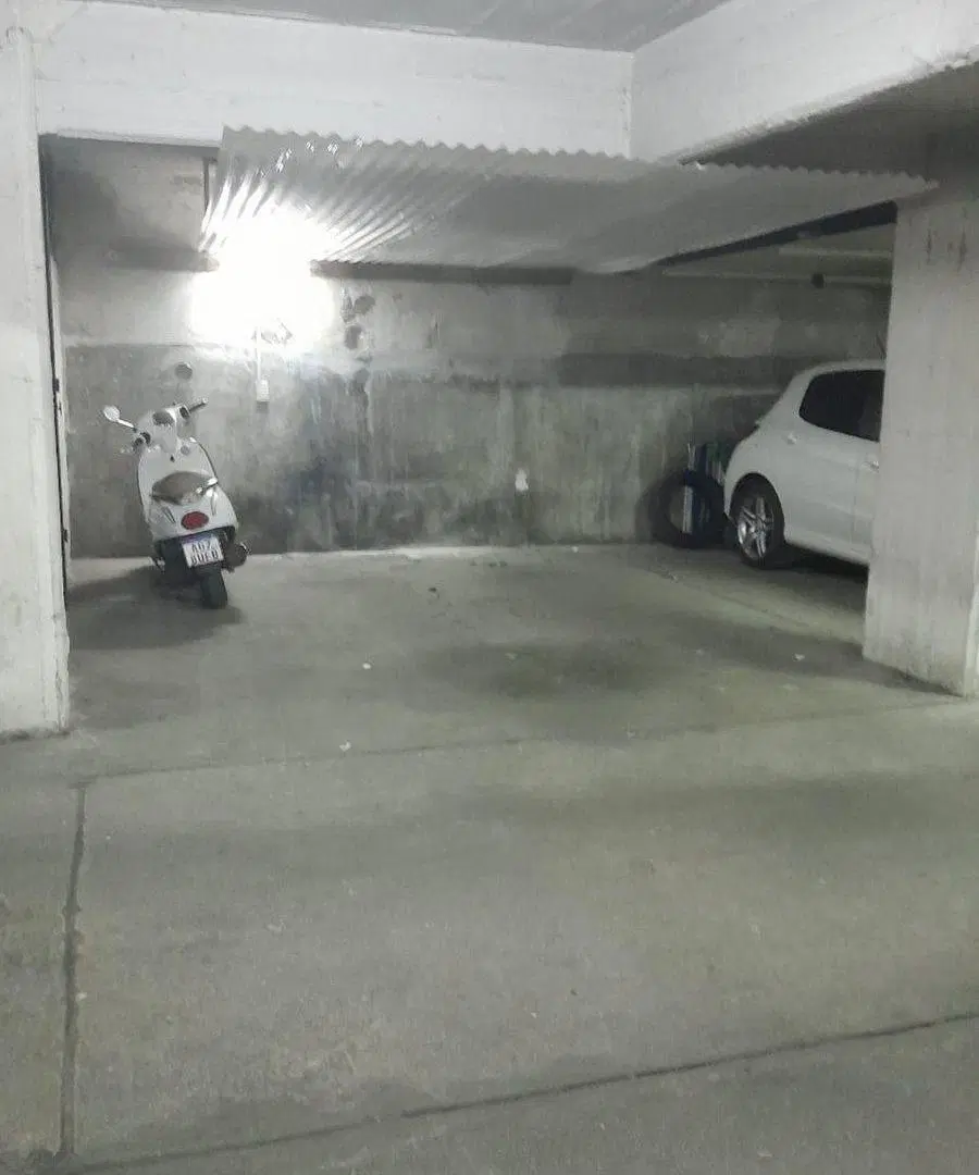 VENTA COCHERA  PB  FIJA CUBIERTA  PARQUE PATRICIOS 4