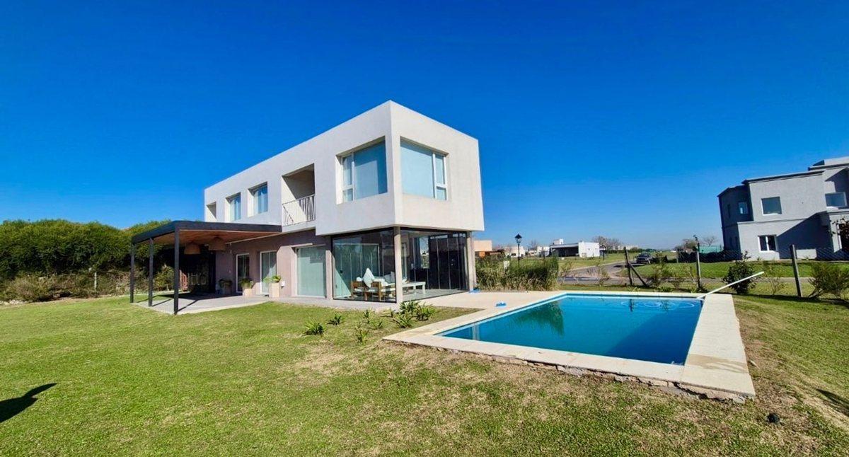 Casa en Venta Area 1 San Sebastián, Pilar, Zelaya