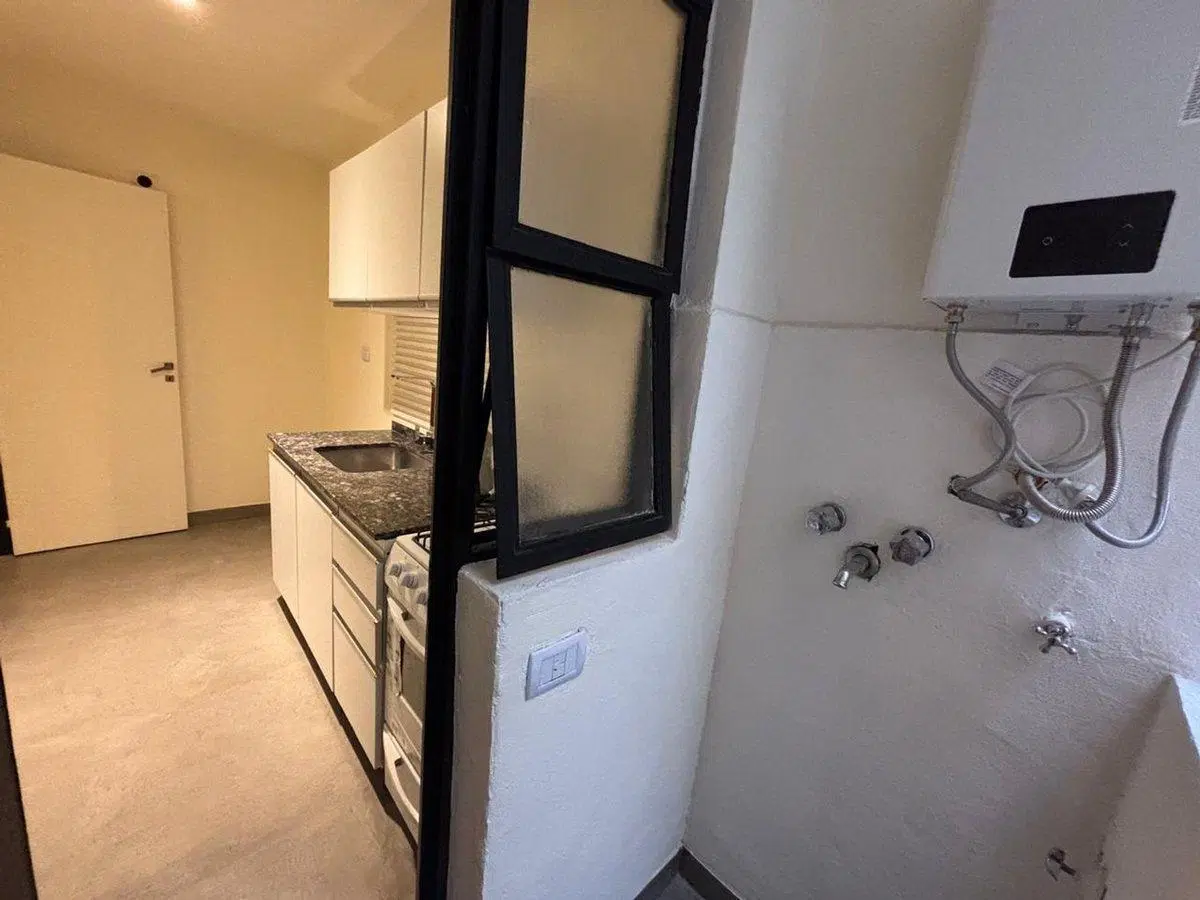 VENTA DEPARTAMENTO RECICLADO 2 AMBIENTES DEVOTO 4