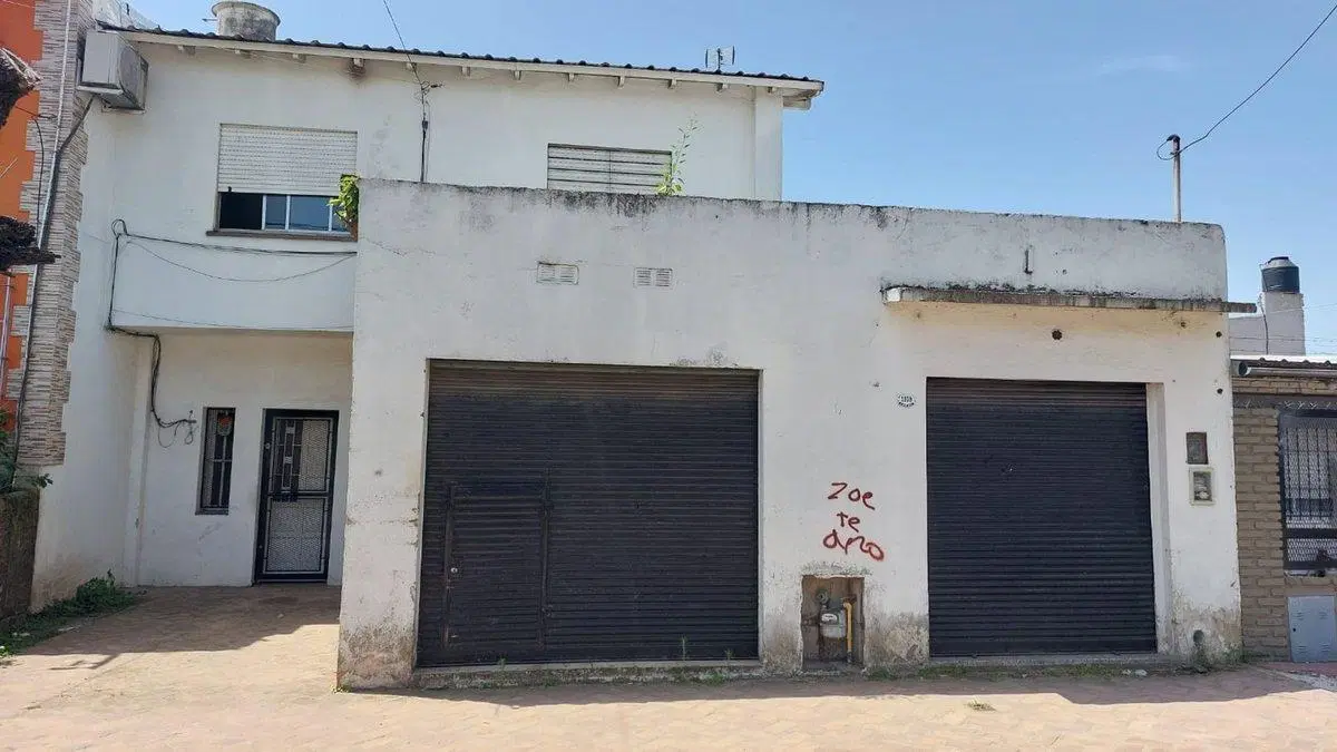 VENTA - CASA 6 AMB + LOCAL. APTA CREDITO. MORENO 2