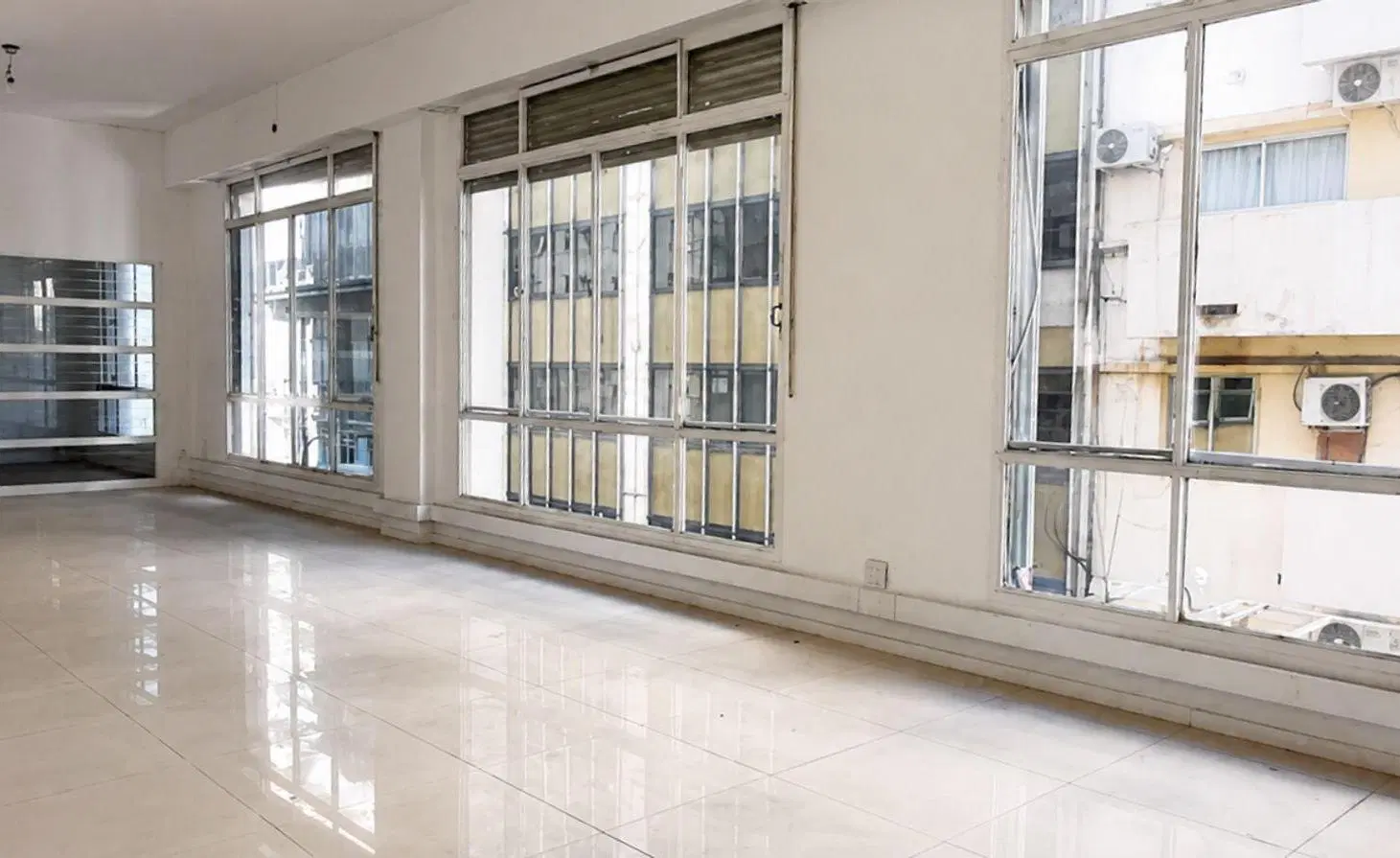 VENTA IMPONENTE PLANTA OFICINA SAN NICOLAS 3