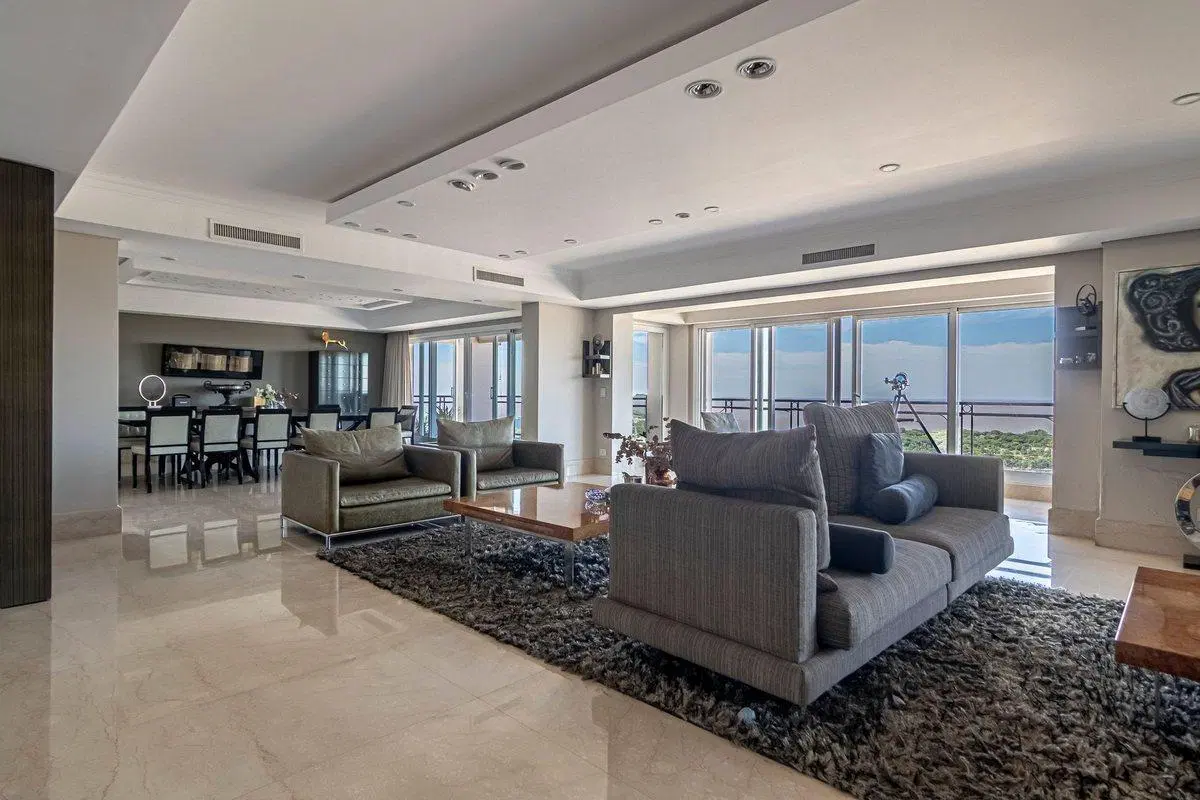VENTA ESPECTACULAR PISO ALTO CHATEAU LIBERTADOR 4