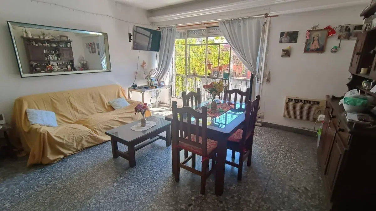 VENTA DEPTO 3 AMBIENTES SAAVEDRA FRENTE 5