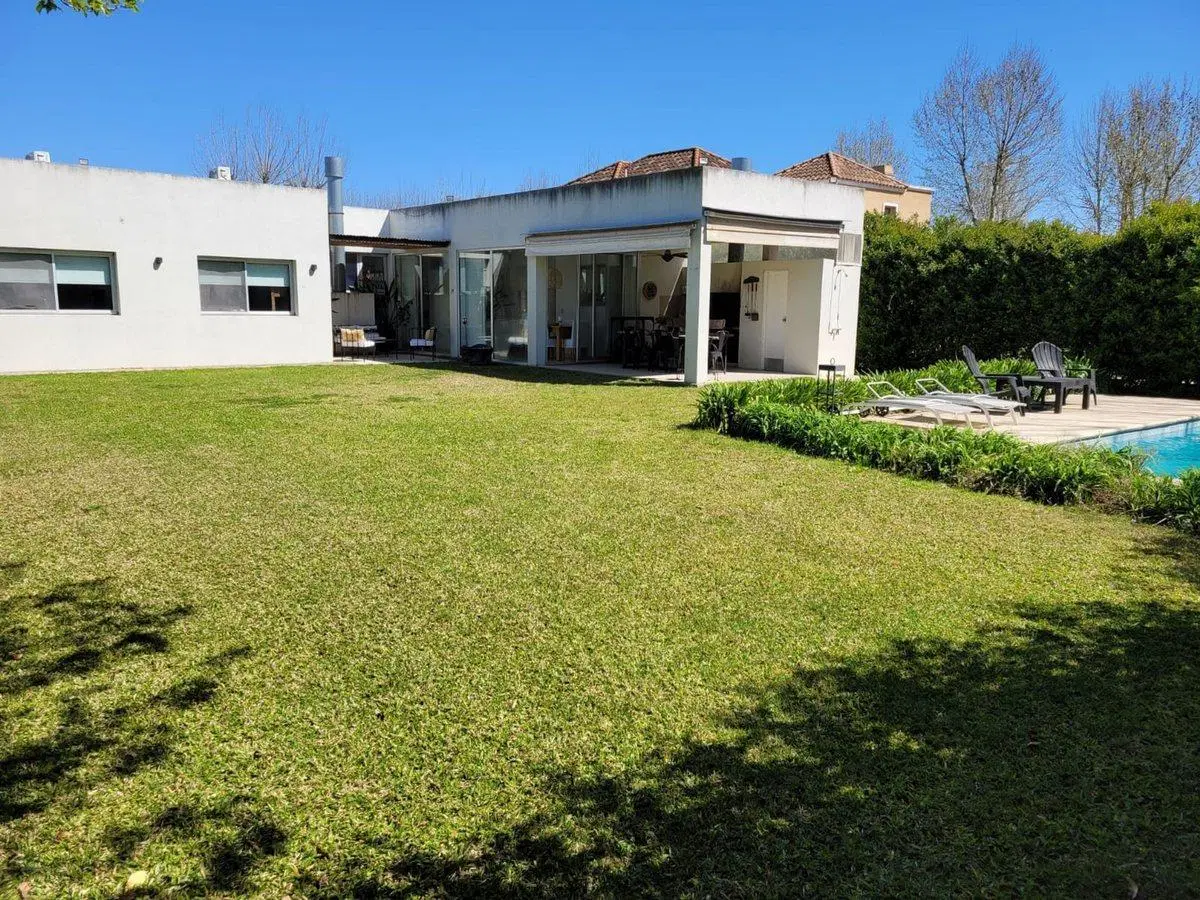 VENTA CASA, 3 DORM, BARRIO PRIVADO EL RECODO 4