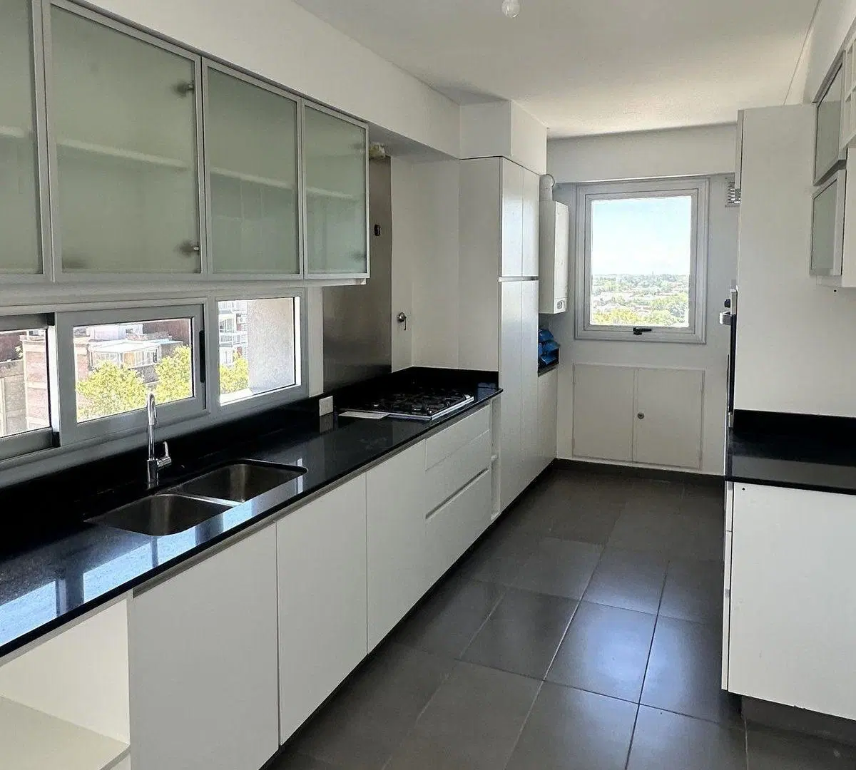 VENTA 4 AMB C/DEP.  COCH. PILETA VISTA A. CREDITO 5