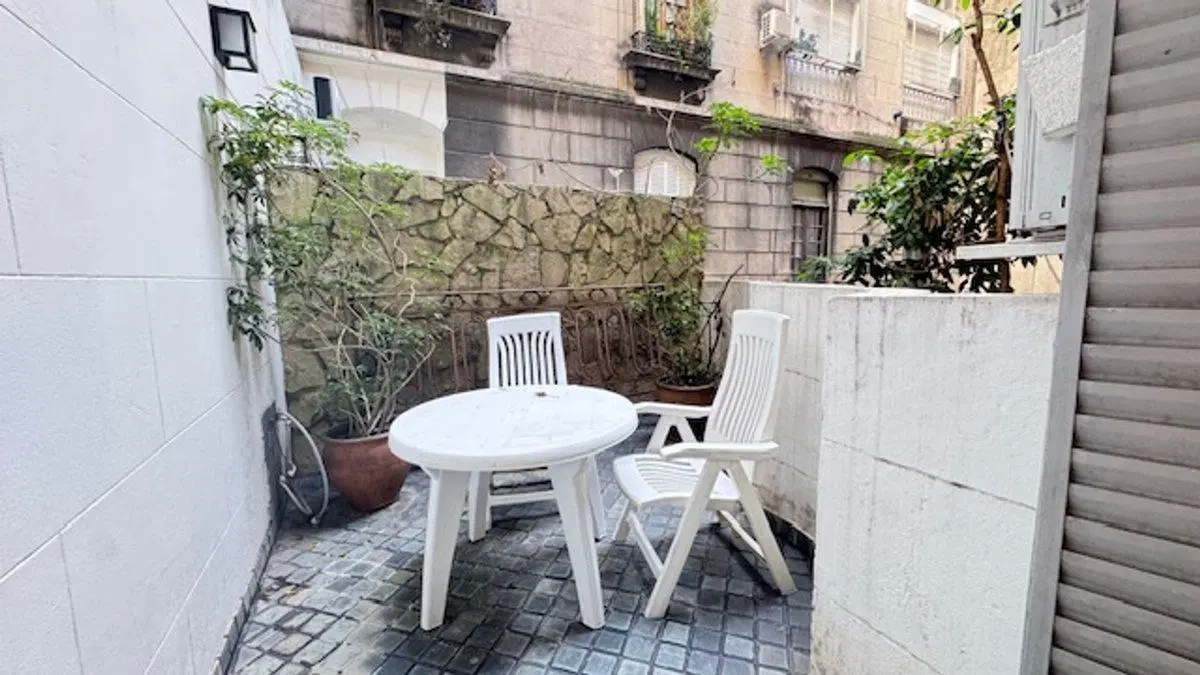 VENTA SEMIPISO FRANCES  CATEGORIA APTO PROFESIONAL 5