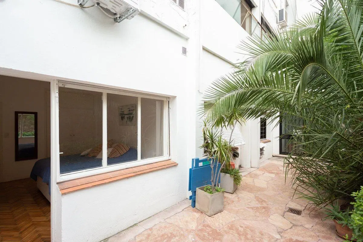 VENTA DEPTO 2 AMB. REFACCIONADO  ACASSUSO 2